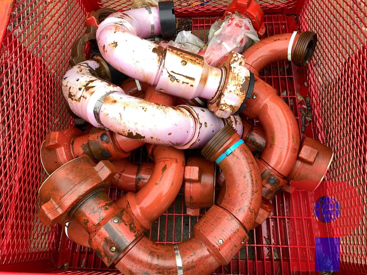 Used BIN OF TESTED (9) 3” FIG 1502 15K WP STYLE 50 SWIVEL CHIKSANS