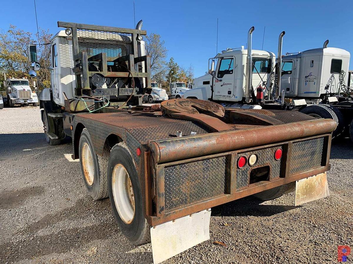 Used 2002 MACK CH612 WINCH TRUCK