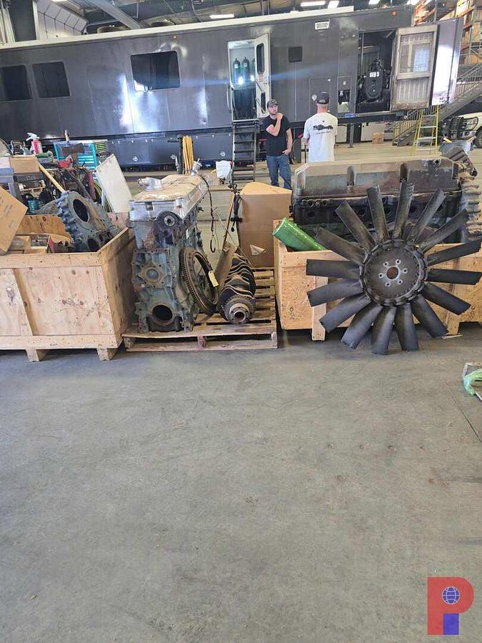 Used (2) Detroit Diesel Series 60 Engine Cores & Parts