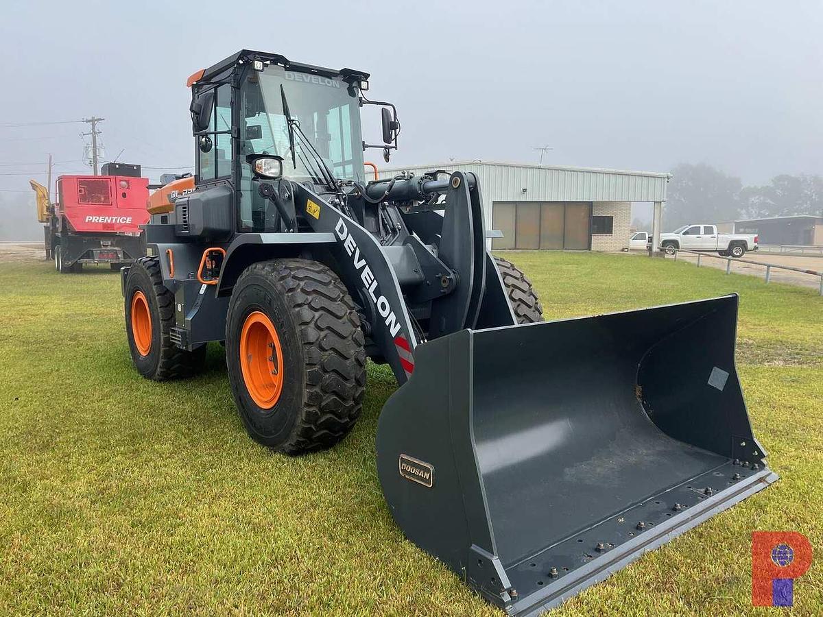 Used (NEW) 2023 DEVELON DL220-7 WHEEL LOADER **3 YEAR 5,000 HR. FULL WARRANTY**