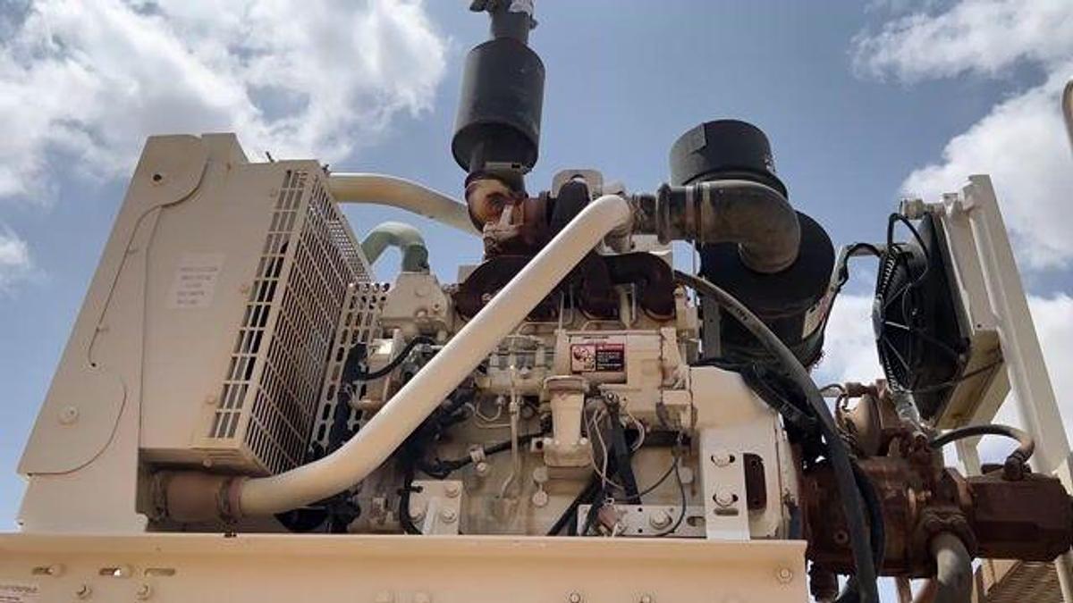 Used 2017 KEYSTONE OILFIELD FABRICATION DUAL T-BELT T/A SAND CONVEYOR TRAILER