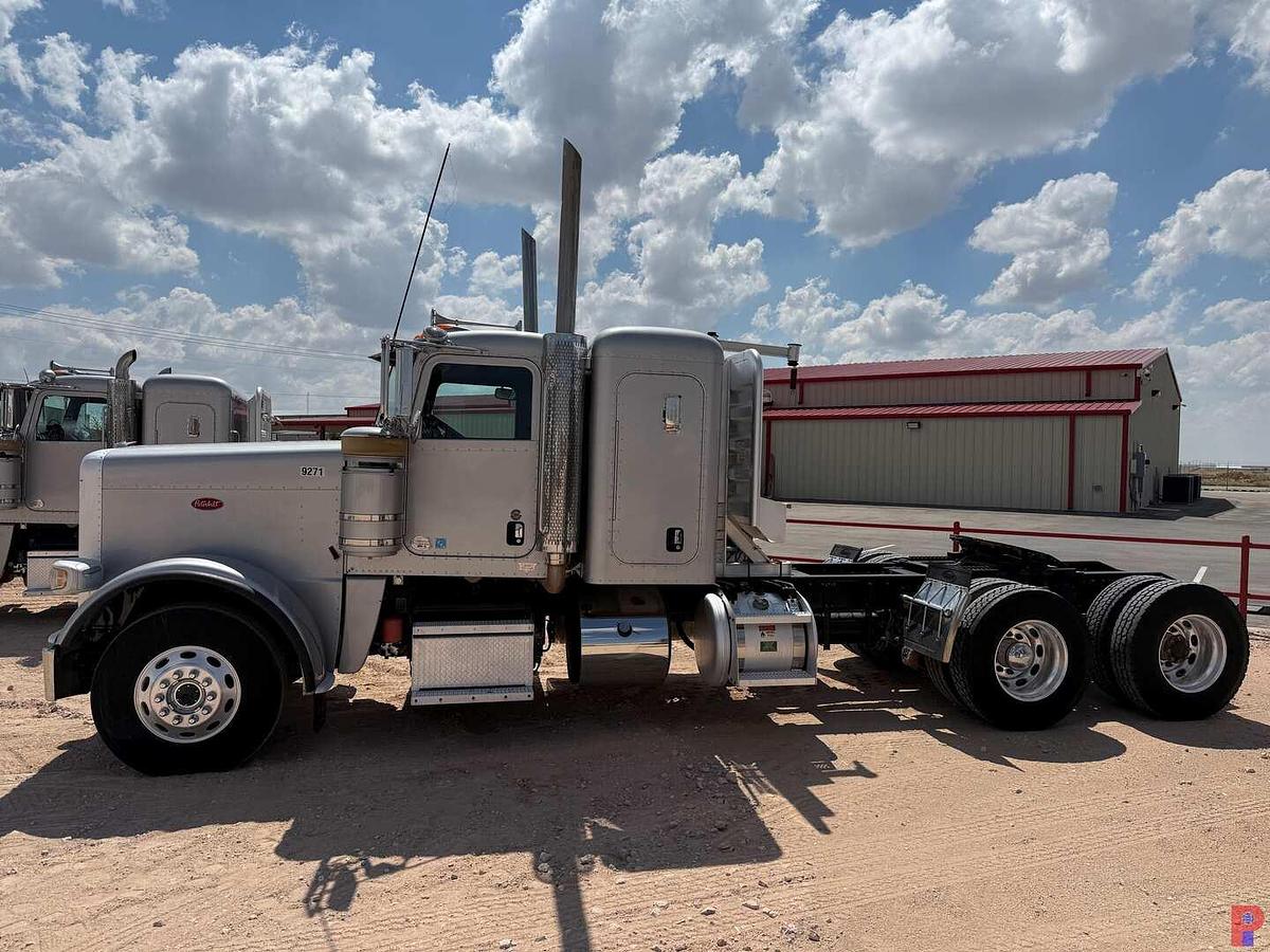Used 2013 PETERBILT 388 T/A SLEEPER HAUL TRUCK