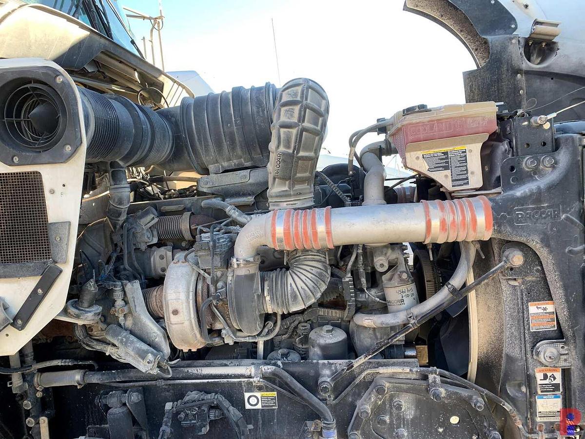 Used 2013 KENWORTH T800 DAY CAB TRUCK