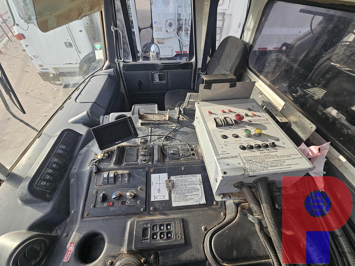 Used 2018 AUTOCAR XPEDITOR T/A 29YD CAB OVER TRASH TRUCK