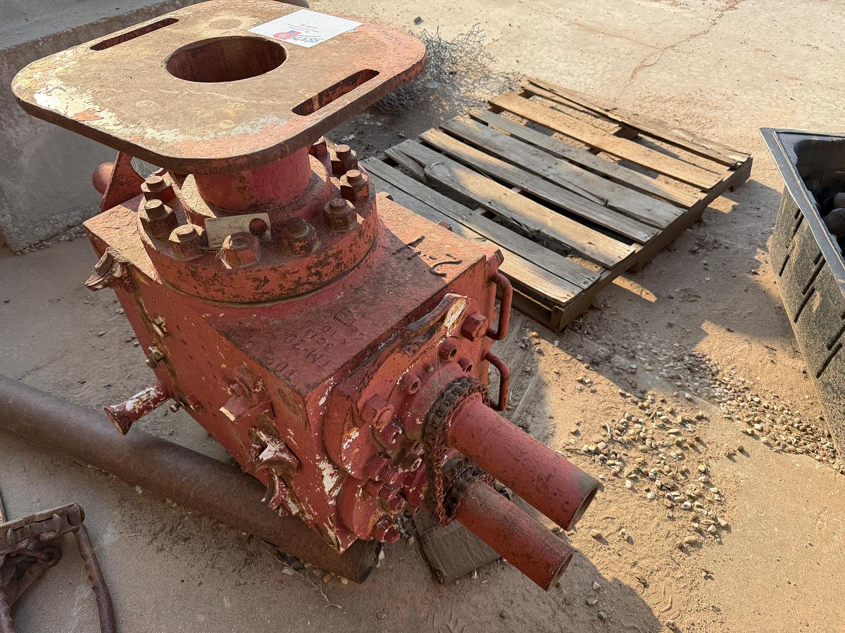 Used TOWNSEND MECHANICAL DBL BLOWOUT PREVENTER W/RUNNING PLATE