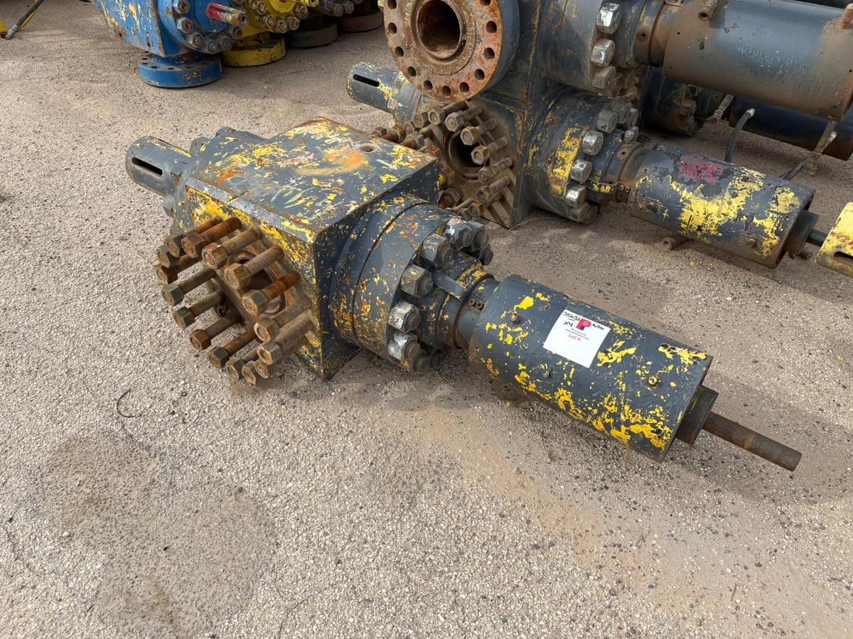 Used (4x$) (4) 7-1/16” 15K hydraulic frac valves