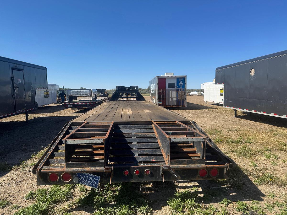 Used 2017 Longhorn 30' Tandem Dual Wheel Gooseneck Trailer With DoveTail & Ramps