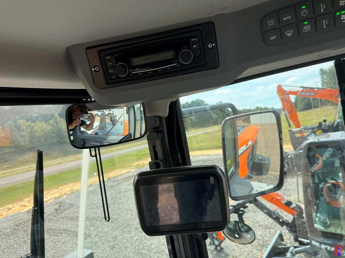 Used (NEW) 2024 DEVELON DL250-7 WHEEL LOADER **3 YEAR 5000 HOUR FULL WARRANTY**