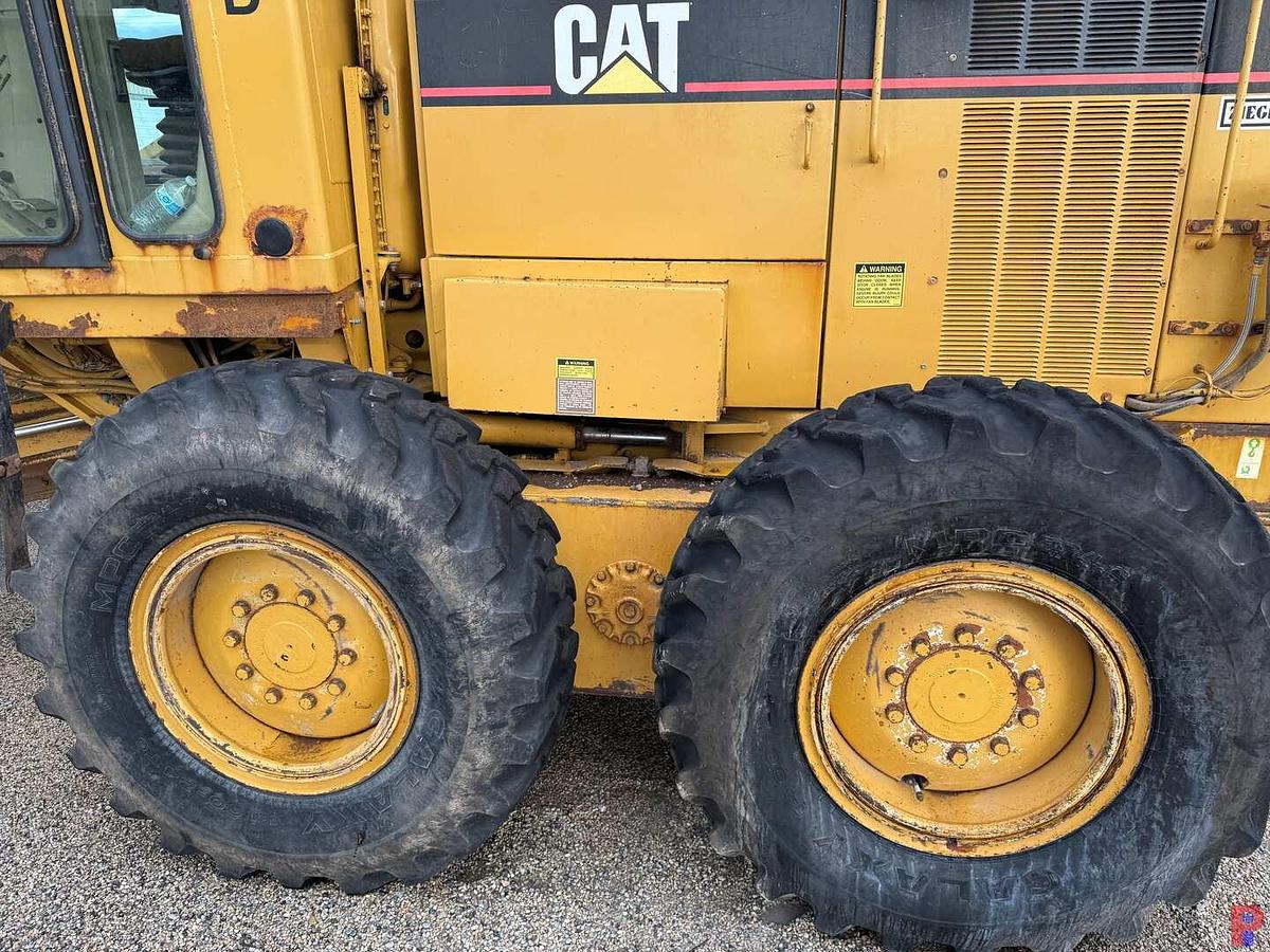 Used 1995 CATERPILLAR 160H MOTOR GRADER