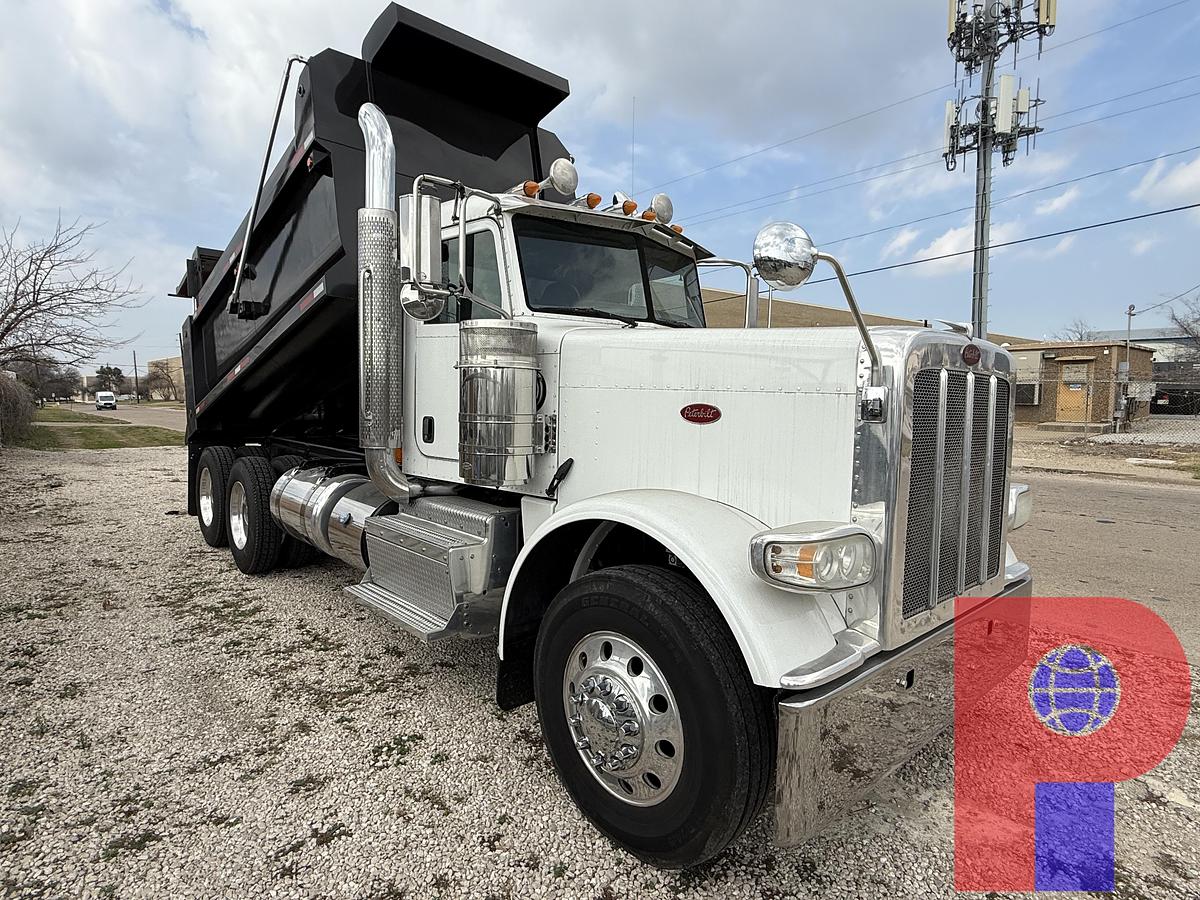 Used 2014 PETERBILT 388 T/A DUMP TRUCK