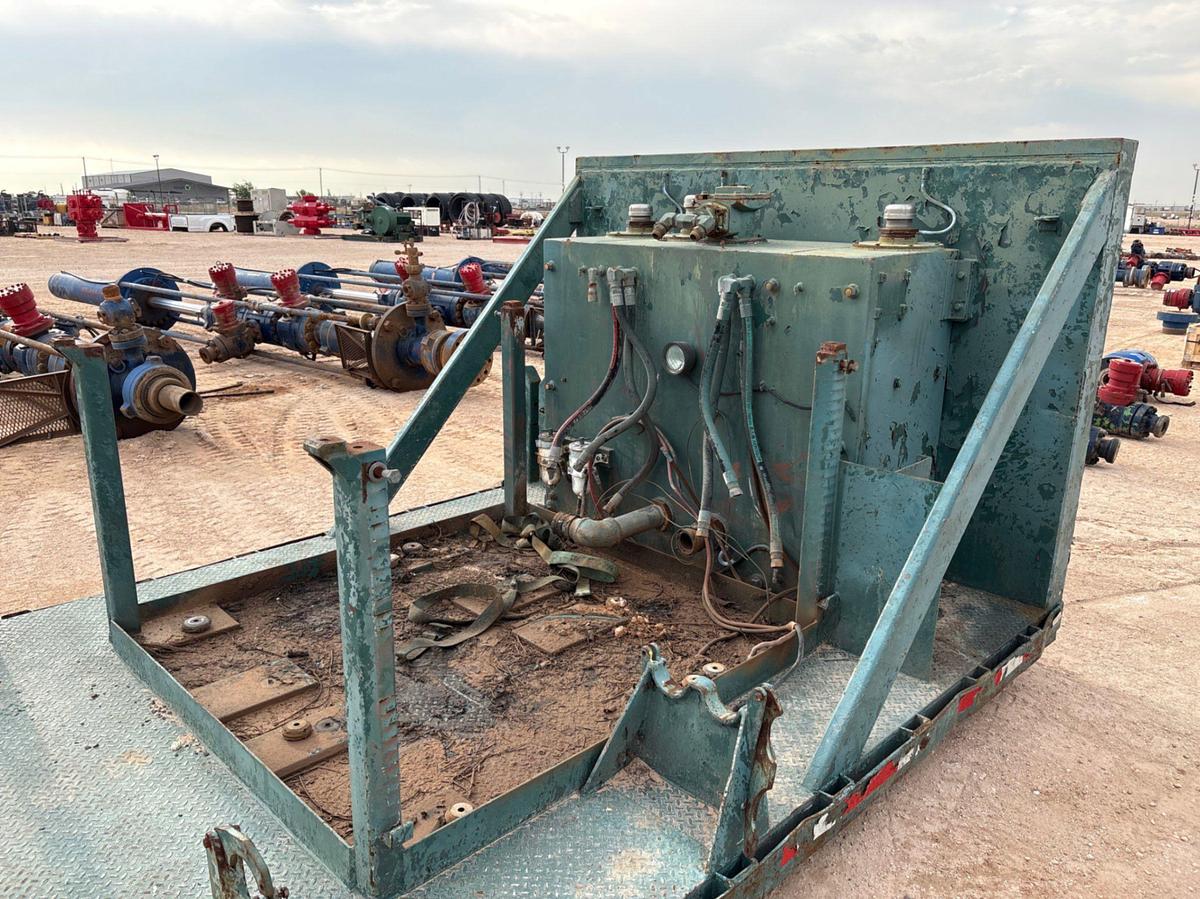Used 22’ x 102” ROLL-OFF CASING HPU FLATBED SKID