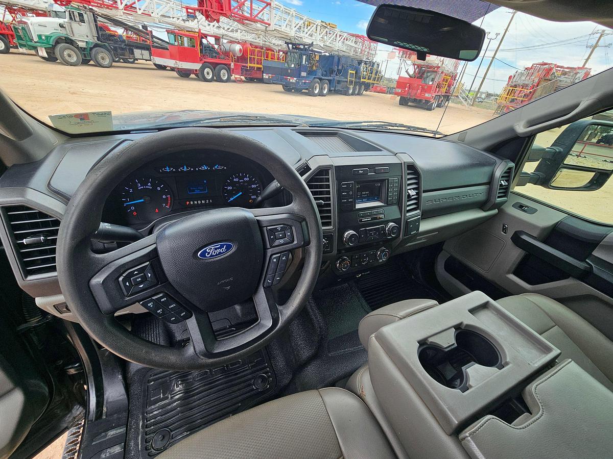 Used 2019 FORD F-250 SUPER DUTY CREW CAB PICKUP TRUCK