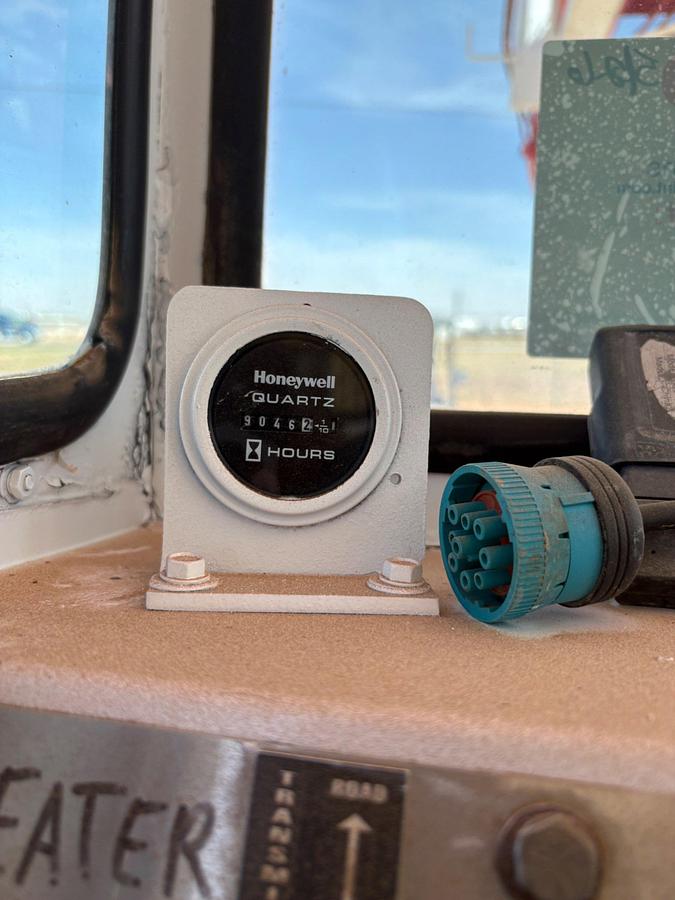 Used 2012 RIG WORKS MUSTANG DOUBLE DRUM 5-AXLE WELL SERVICE RIG