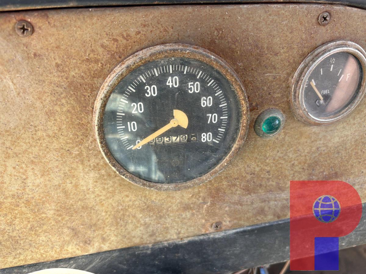 Used TEXOMA MODEL 254-10 AUGER MTD ON 1977 INTERNATIONAL LOAD STAR 1700 DAYCAB FLATBED TRUCK