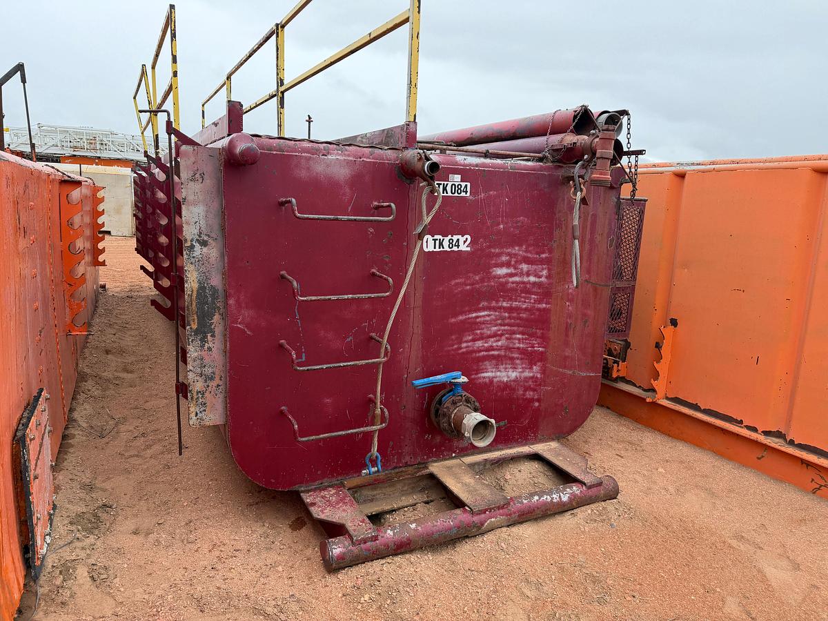 Used 3 Comp. Reverse Pit