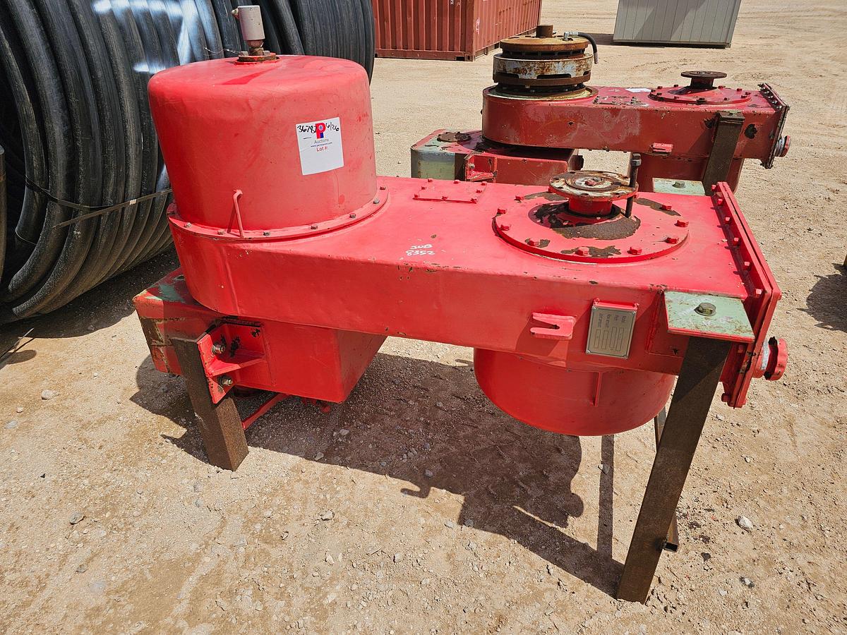 Used LOWER END CHAIN DRIVE BOX