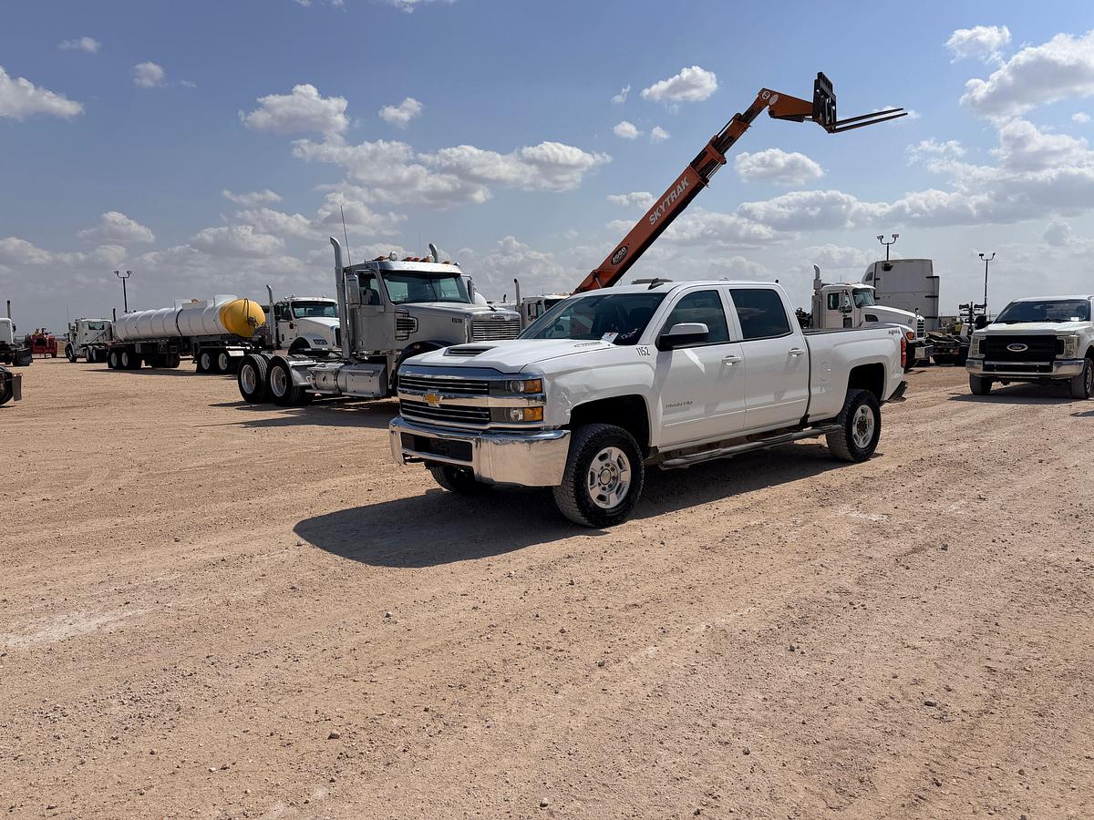 Used 2017 CHEVROLET SILVERADO 2500HD CREW CAB PICKUP TRUCK, 4X4