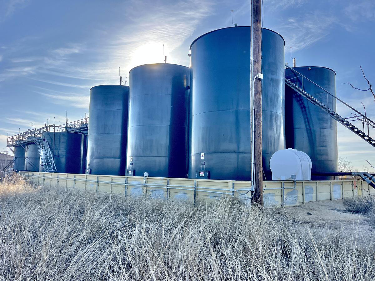 Used CROCKETT CO. SWD FACILITY, PERMITTED FOR 30,000 BBLS. PER DAY