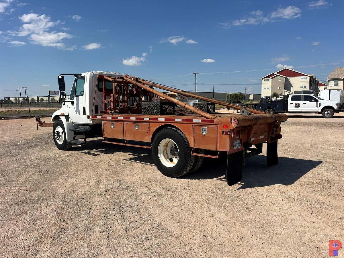 Used 2007 INTERNATIONAL DURASTAR 4300 ROUSTABOUT TRUCK
