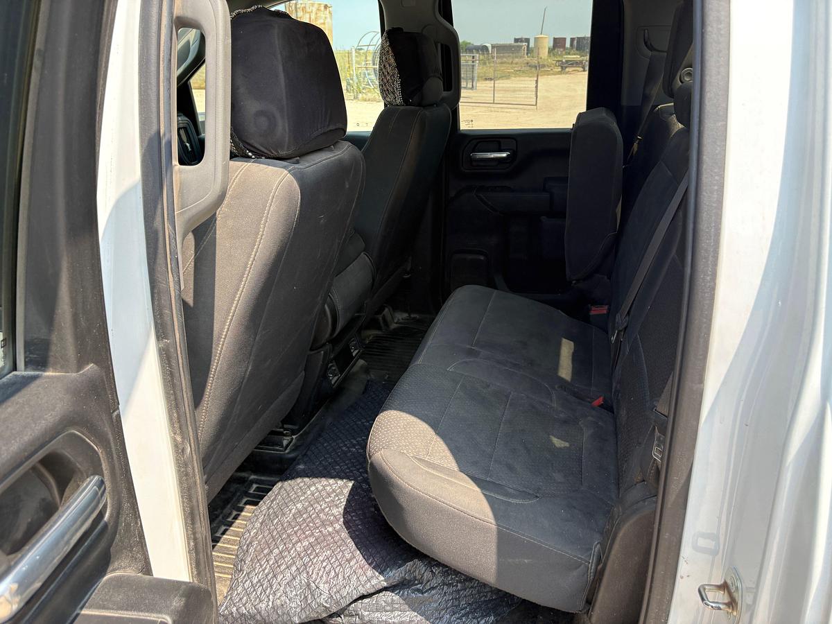 Used 2022 GMC SIERRA 2500HD 2WD CREW CAB PICKUP TRUCK