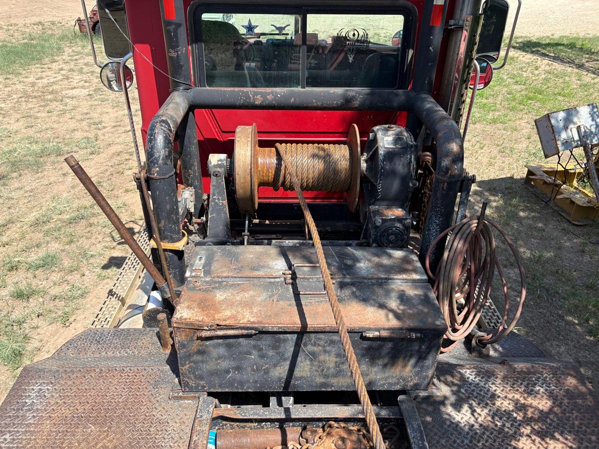 Used 2000 MACK CH613 T/A DAYCAB WINCH TRUCK