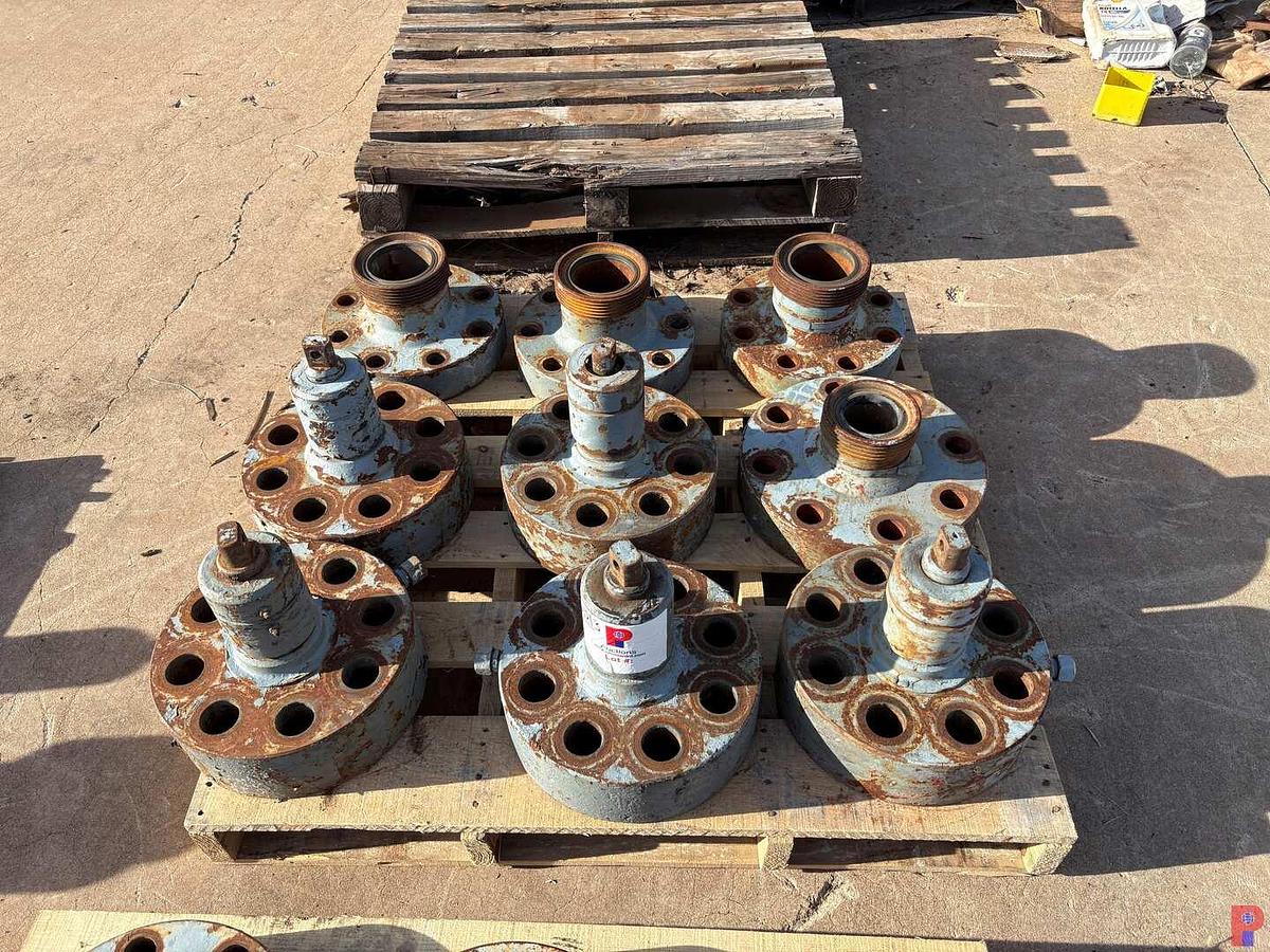 Used (9X$) (5) FRAC VALVE STEM FLANGES & (4) 3” & 4” WECO FLANGES