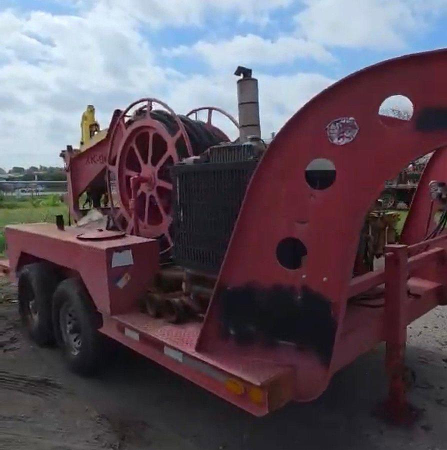 Used 2010 VENTURETECH XK-90 POWER SWIVEL MTD. T/A GOOSENECK TRAILER