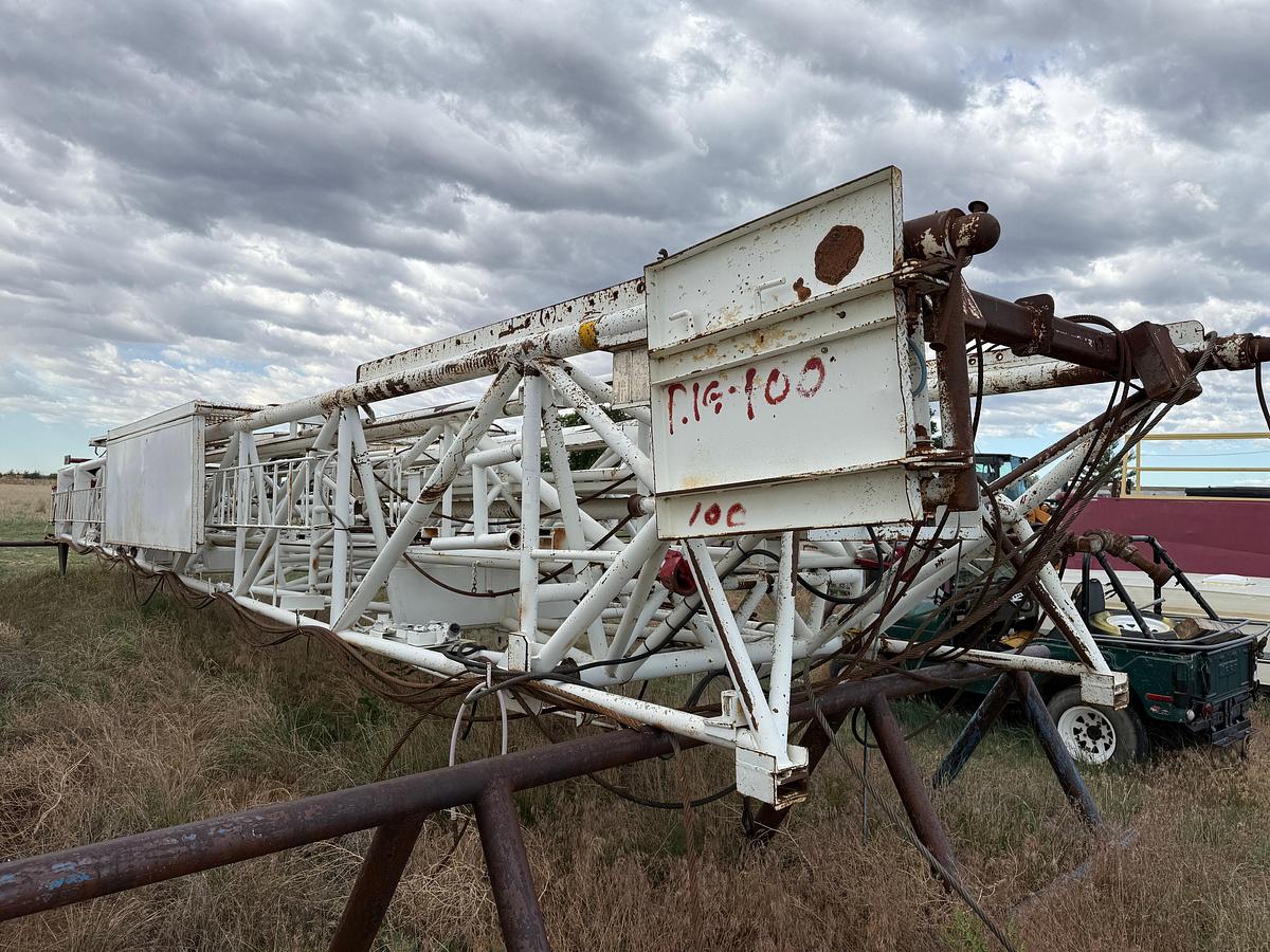 Used NOV FRANKS 96’ X 215,000 LBS DERRICK