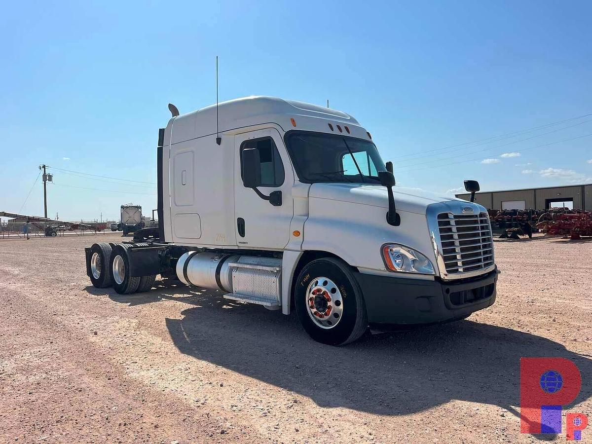 Used 2012 FREIGHTLINER CASCADIA T/A SLEEPER HAUL TRUCK