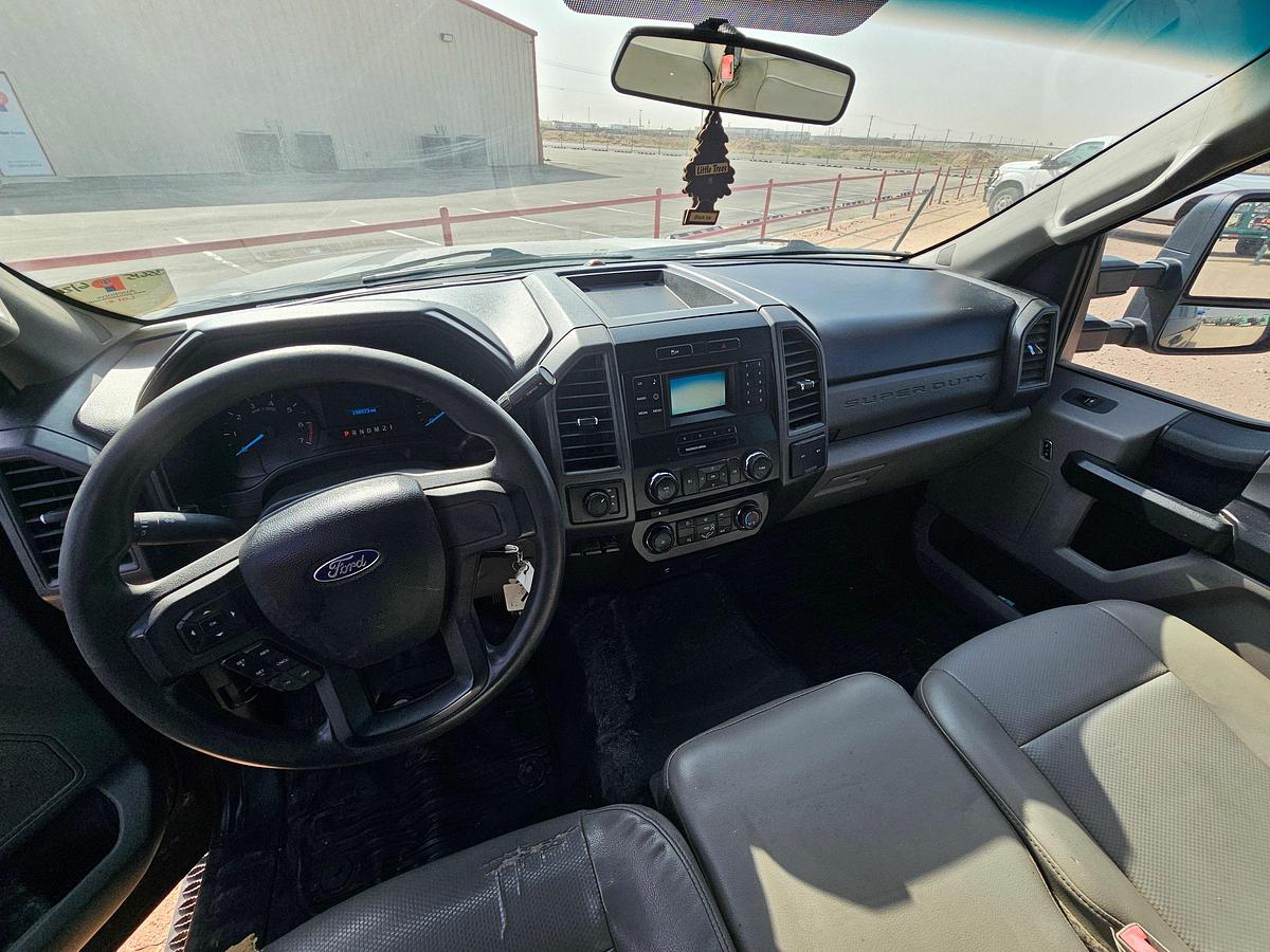 Used 2018 FORD F-250 SUPER DUTY CREW CAB PICKUP TRUCK
