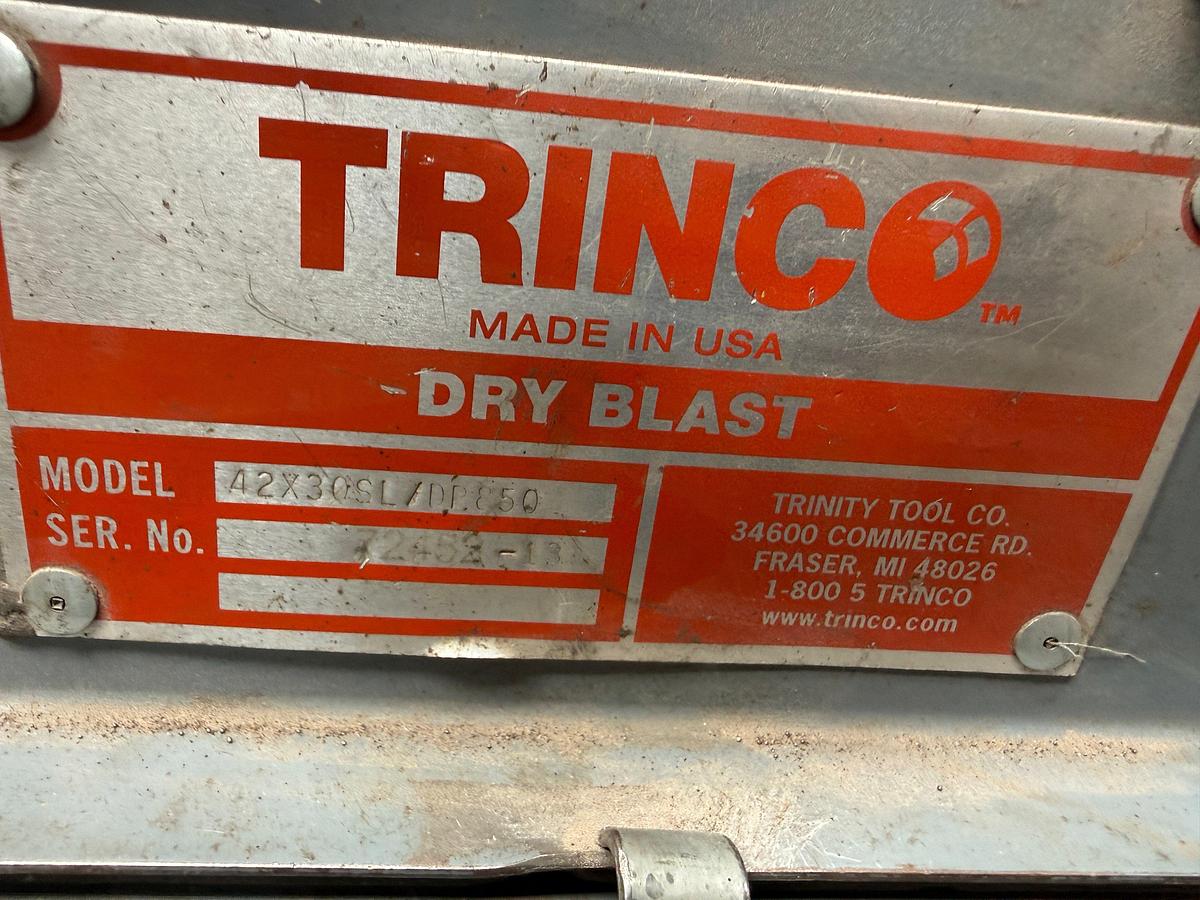 Used TRINCO 42X30SL/DP850 DRY BLAST CABINET SYSTEM
