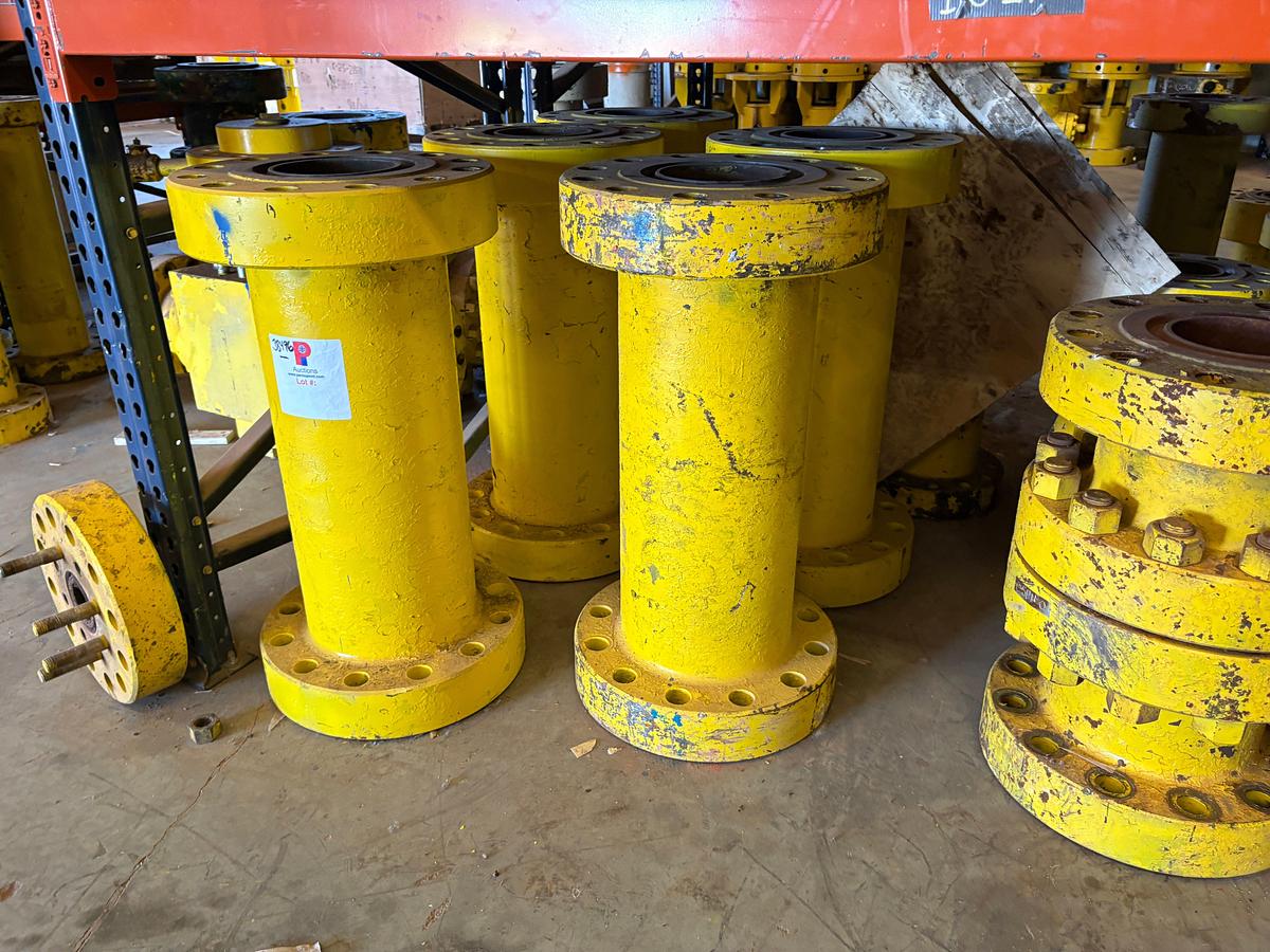 Used (17) assorted length 7-1-16” spools, & (2) 5” x 2” fluid crosses
