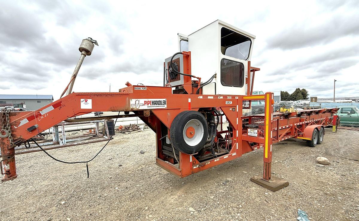 Used 2013 PIPE TRIPPER 40' HYD PIPE HANDLER MTD ON T/A GOOSNECK TRAILER