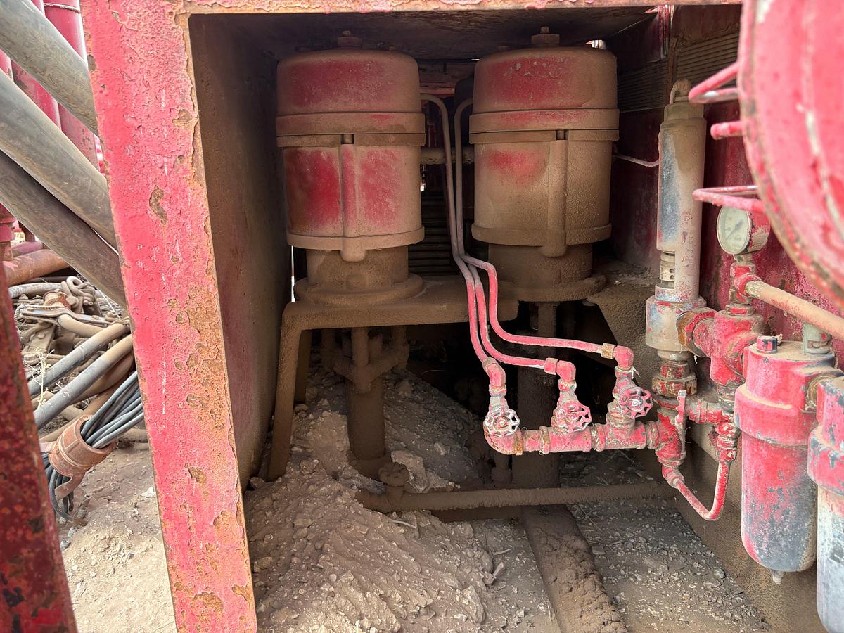 Used Koomey type 80 7-station closing unit, skidded