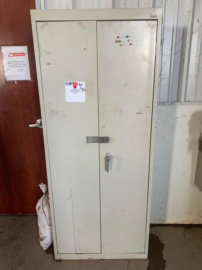 Used Sandusky 4 Row Cabinet