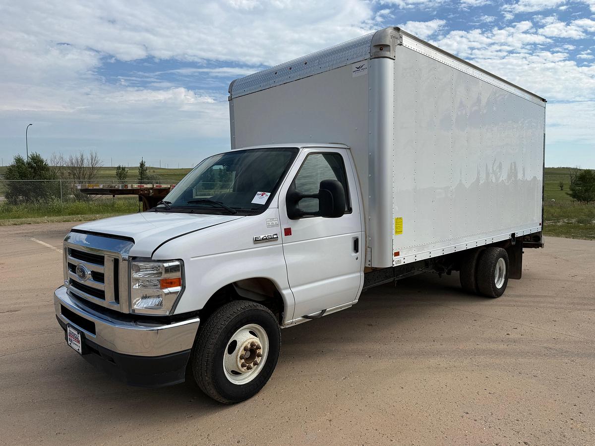 Used 2022 FORD E-SERIES 16’ TORQUE & TEST CARGO TRUCK
