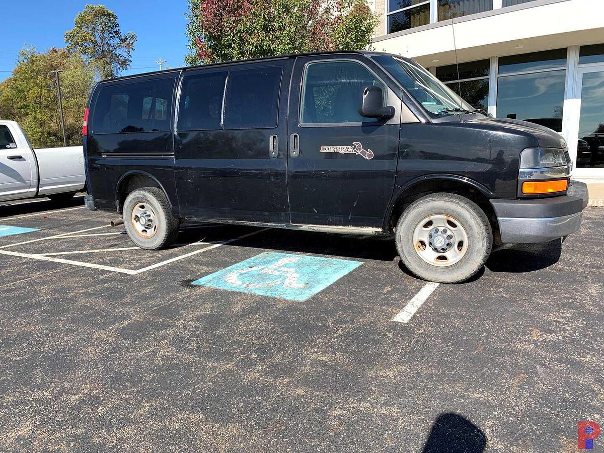 Used 2014 CHEVROLET EXPRESS PASSENGER VAN