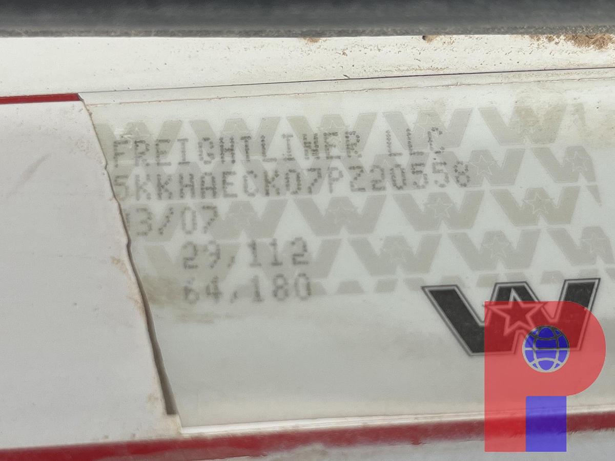 Used 2007 WESTERN STAR 4900 SF T/A DAYCAB WINCH TRUCK