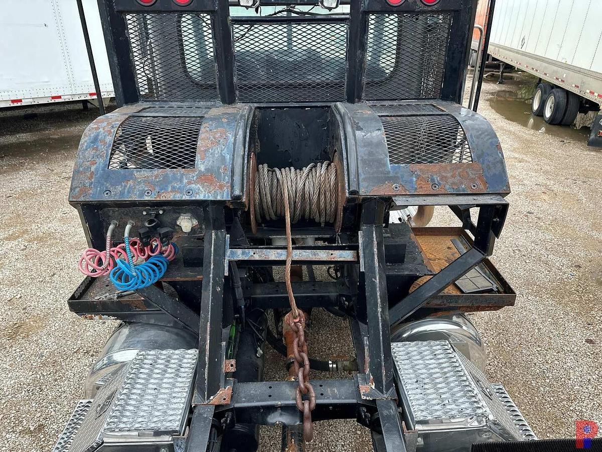 Used 2012 PETERBILT 367 T/A WINCH TRUCK