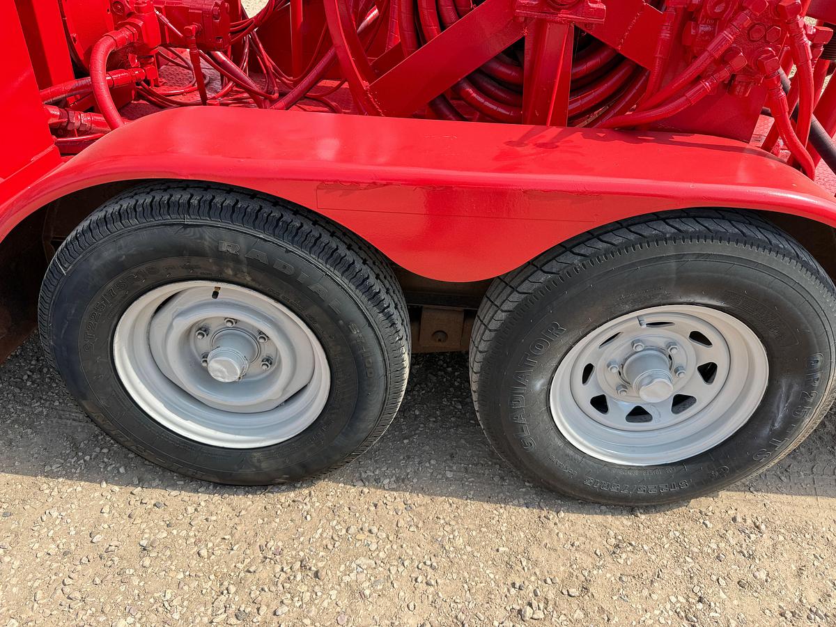 Used Logan 2.5 power swivel mtd on T/A bumper pull trailer