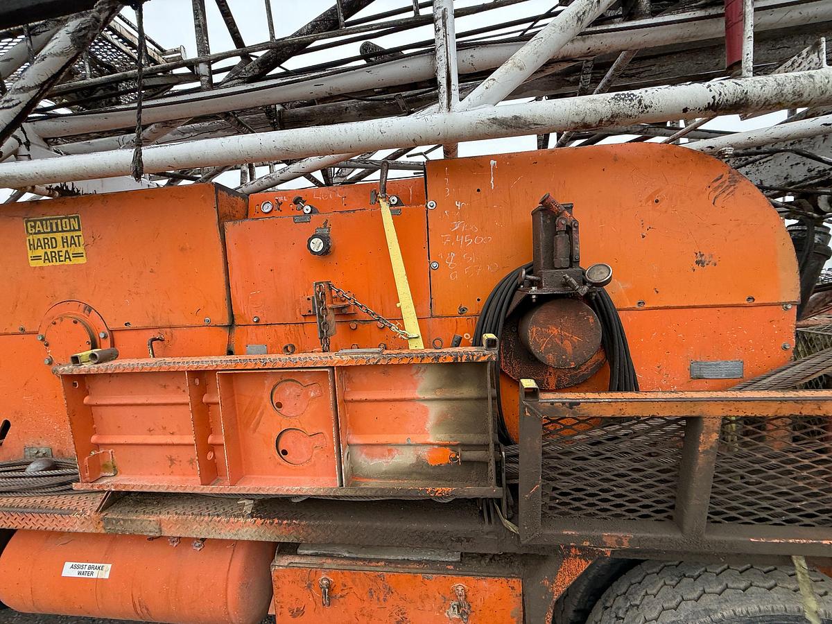 Used 1980 FRANKS MOBILRIG 300 1287/160 DTD-HT 96’-215K 4-AXLE WELL SERVICE WORKOVER RIG