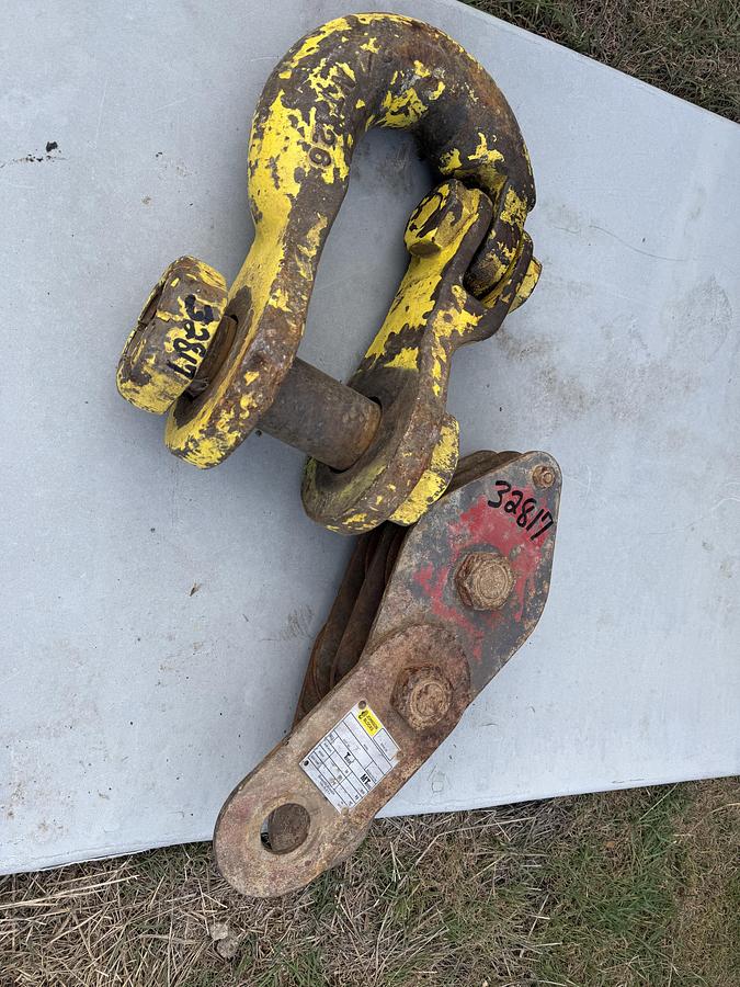 Used JOHNSON 10 TON BLOCK & 25 TON CLEVIS