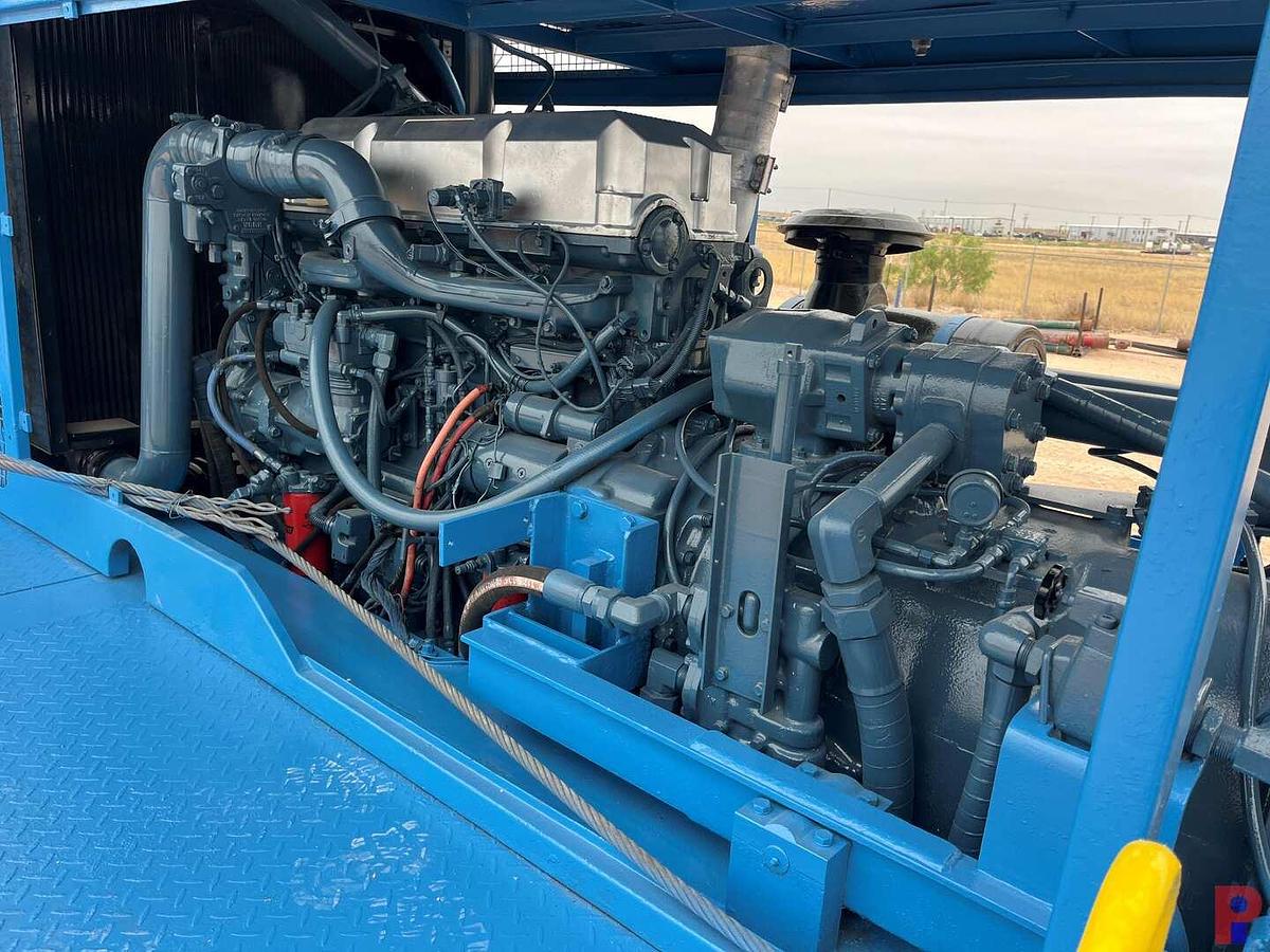 Used SJ PETROLEUM DD 104’-225K 5-AXLE WELL SERVICE WORKOVER RIG