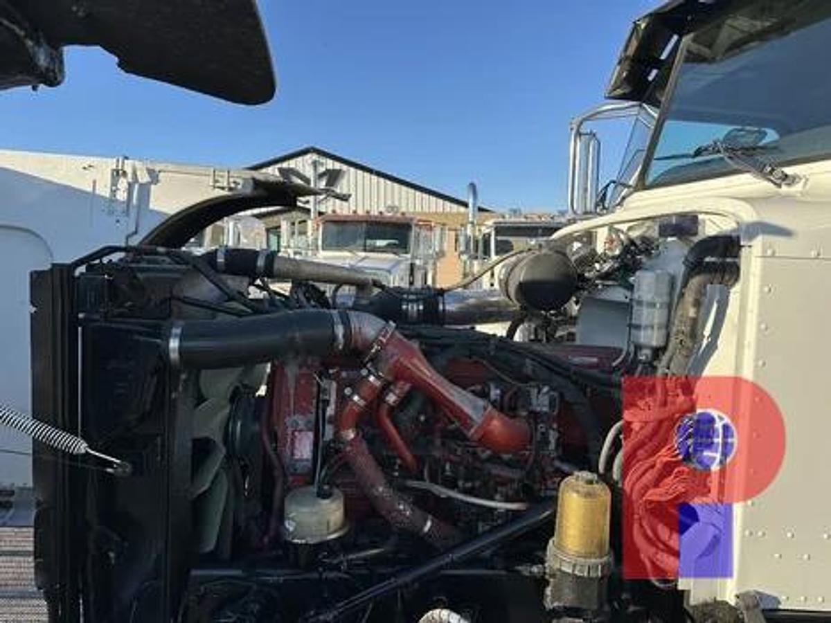 Used 2005 PETERBILT 378 T/A DUMP TRUCK