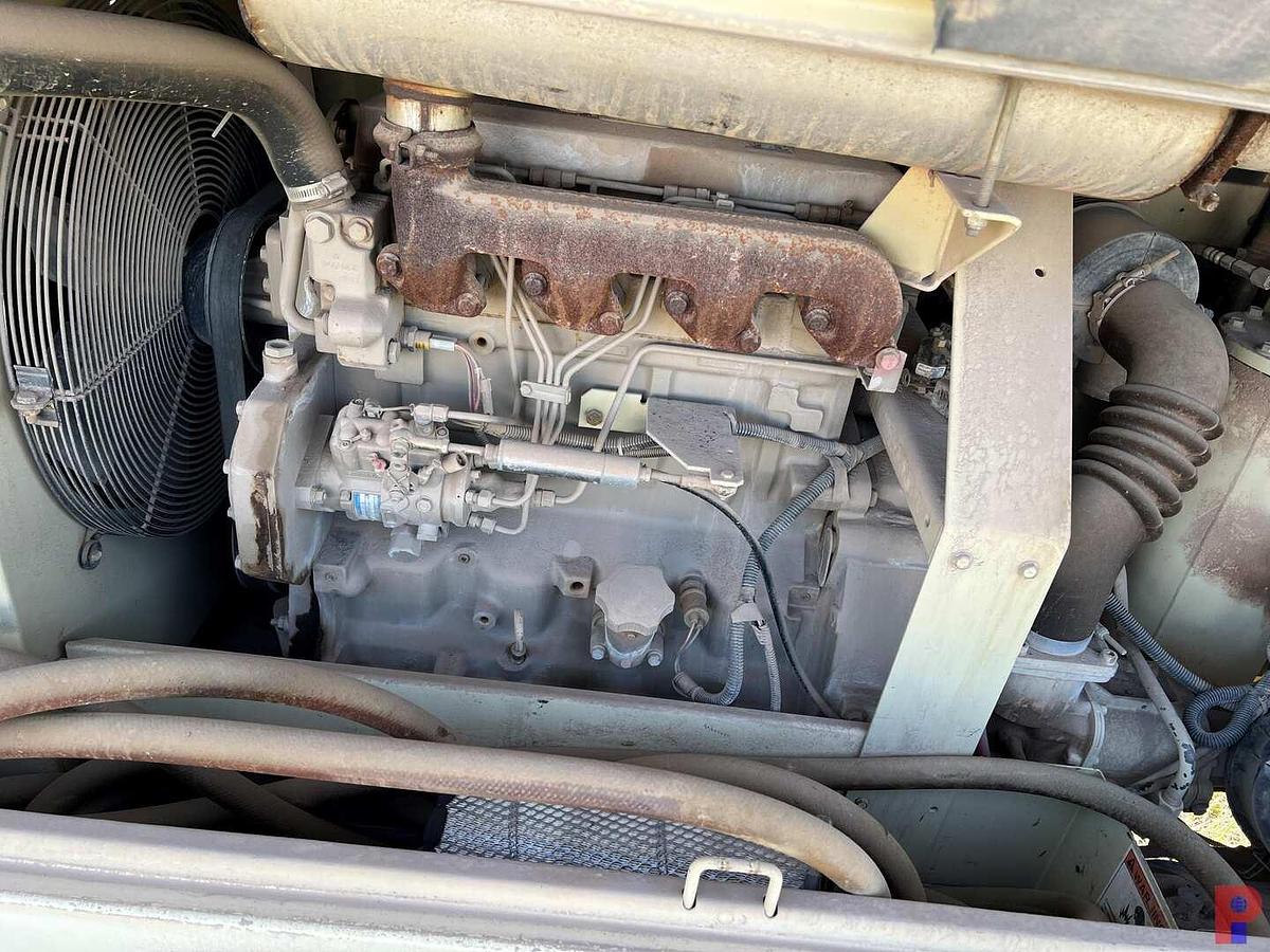 Used 2001 INGERSOLL-RAND 185 S/A AIR COMPRESSOR TRAILER