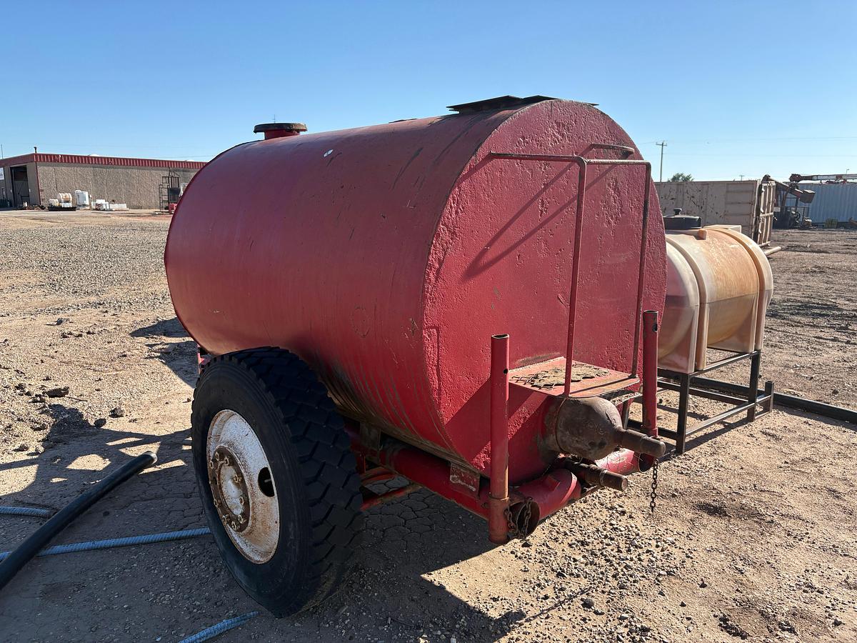 Used 90”L x 60”DIA 1,000 gallon SHOPBUILT s/a bumper pull fluid tank trailer