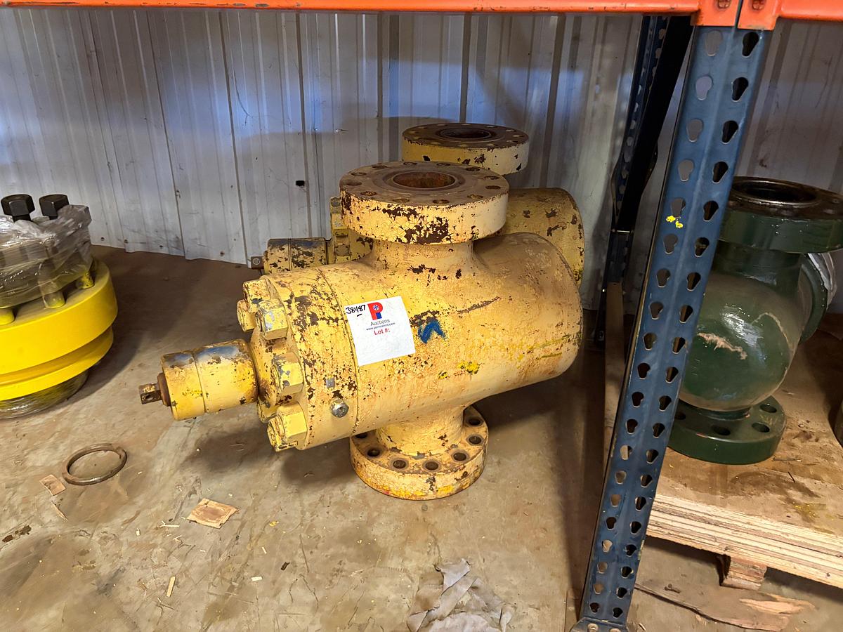 Used (2x$) 5-1/8” 10k gate valves