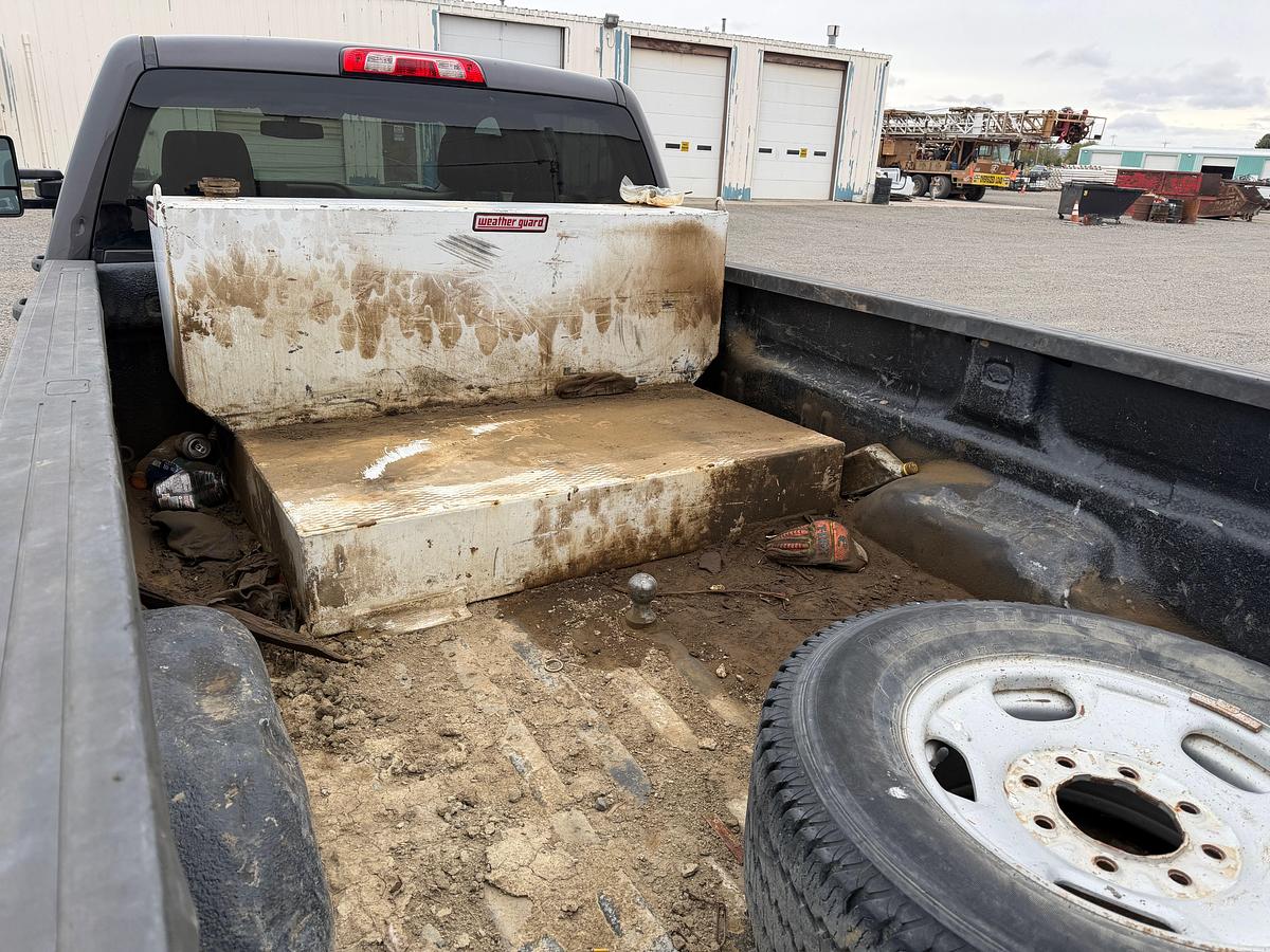 Used 2015 GMC Sierra 3500HD Crew Cab Pickup (gas)