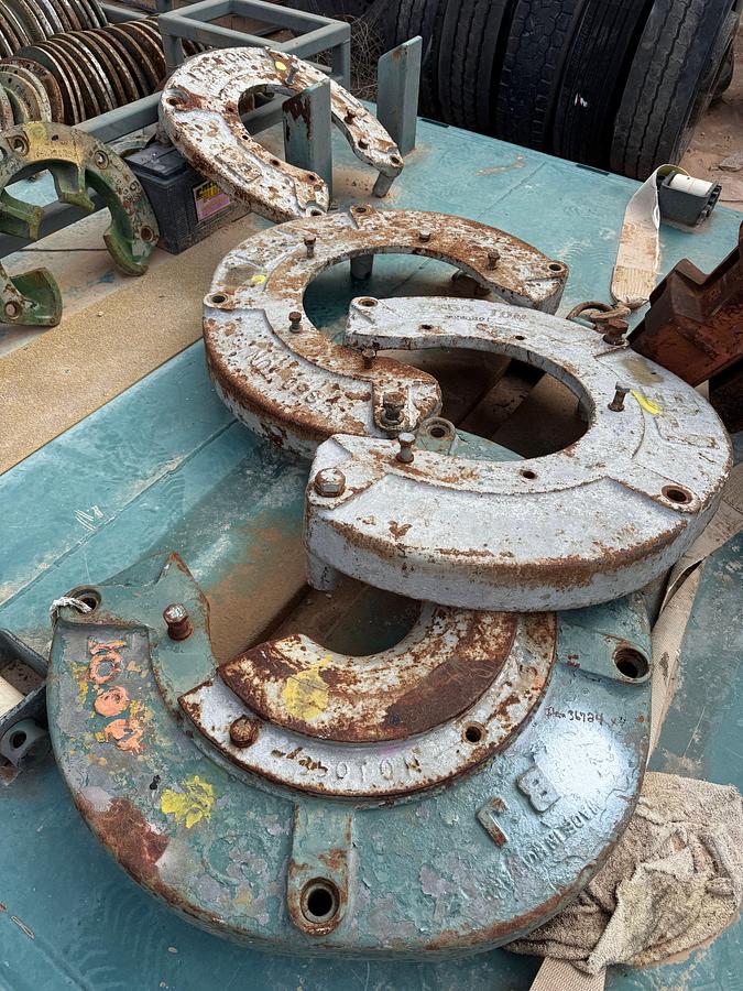 Used LOT OF BJ (1) 175 & (3) 350-TON SPIDER SLIP ELEVATOR TOP GUIDE PLATES