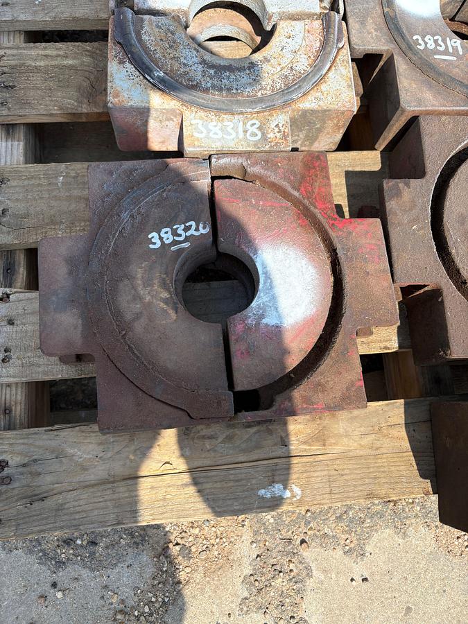 Used Set of (2) 9-1/2”W x 2-7/8” bop pipe rams